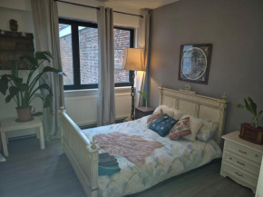 Gent's Accomodations for short and middle long stay